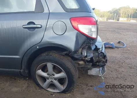 2008 Suzuki Sx4 Convenience/Touring z USA, uszkodzony, nr VIN JS2YB413X85110152